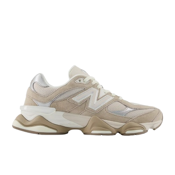 9060 Moonbeam with Silver Metallic and Driftwood